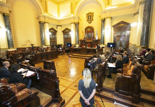 O Pleno esíxelle á Xunta que inclúa nos seus orzamentos investimentos vitais para impulsar a economía da cidade